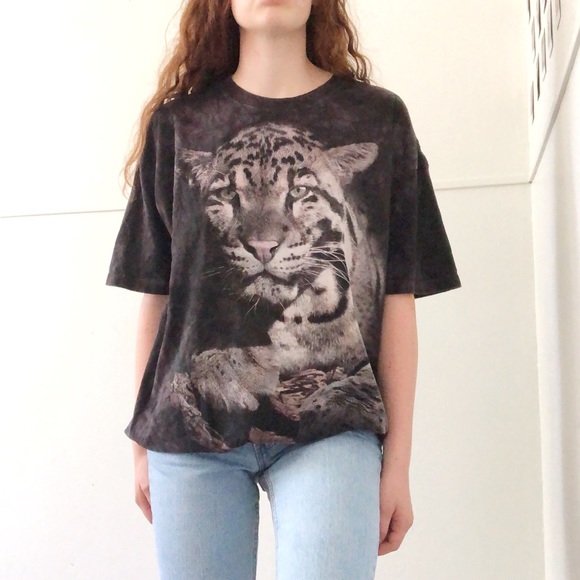 The Smithsonian • Leopard Graphic T-Shirt - Picture 3 of 4